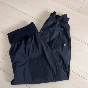 Lulelemon Devi Crop Pants Sz 6 Black